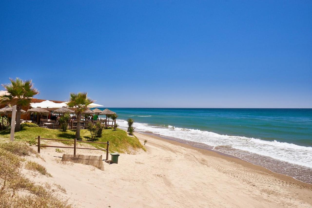 Oleholidays Romana Playa 223 Primera Linea Playa Apartment Marbella Exterior photo